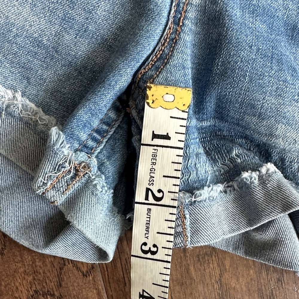 SO Light Blue Distressed Jean Shorts - Picture 4 of 6